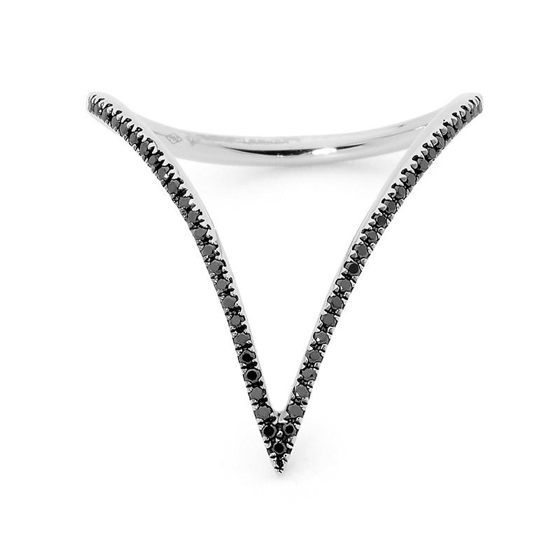Oblique Thin Black Diamond Ring