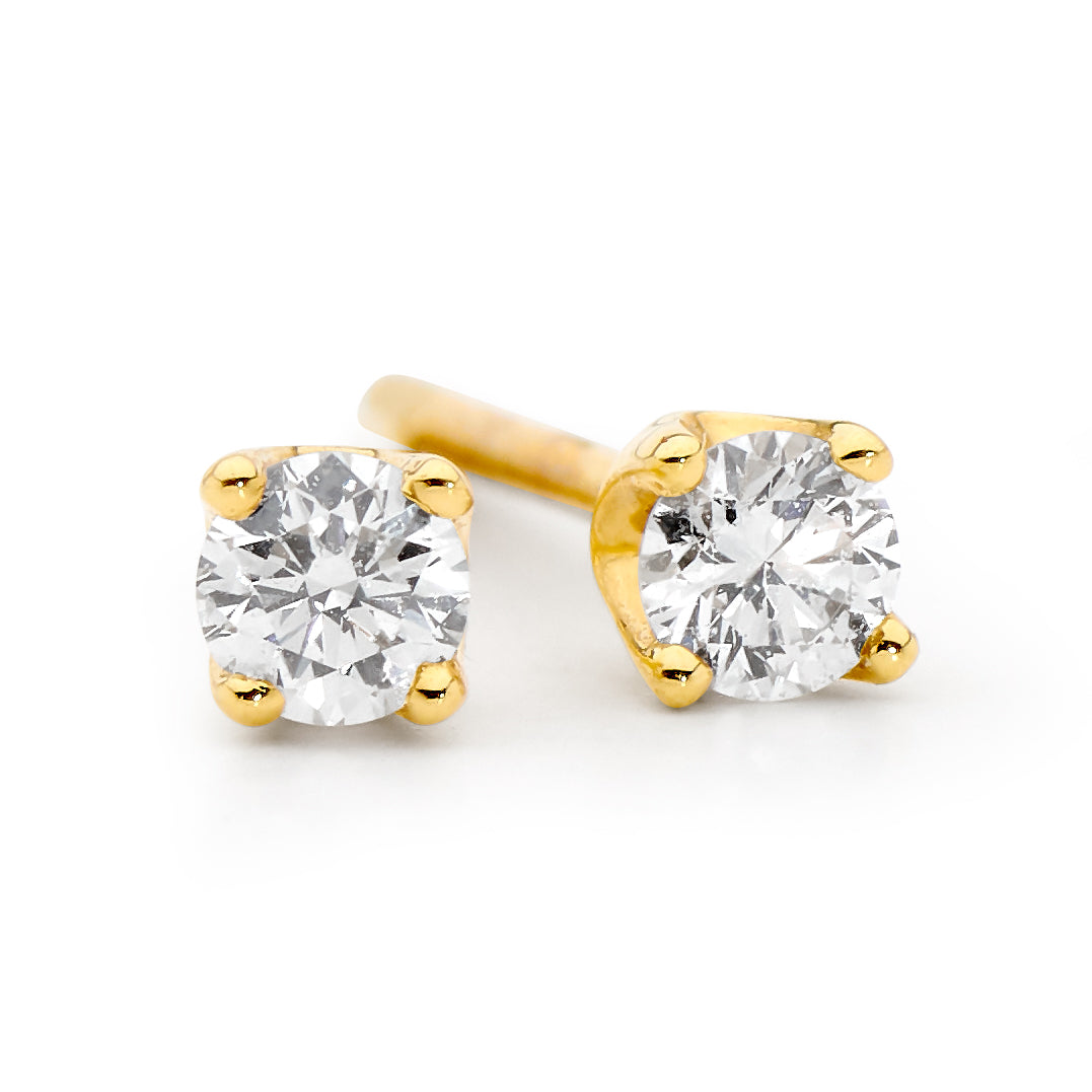 Classic Four Claw Diamond Ear Studs